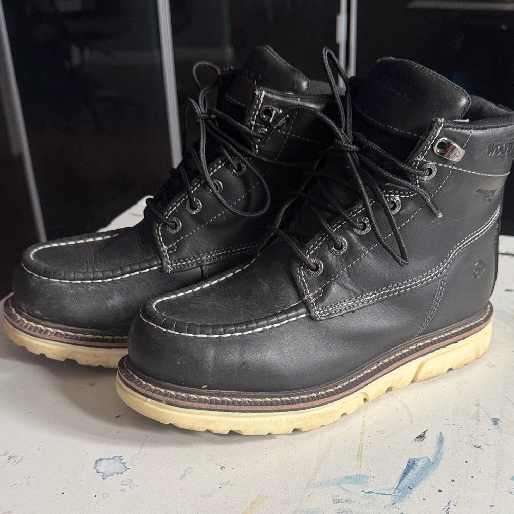 Wolverine Black Leather Men's Boots with Cream Sole Size 7 Wide